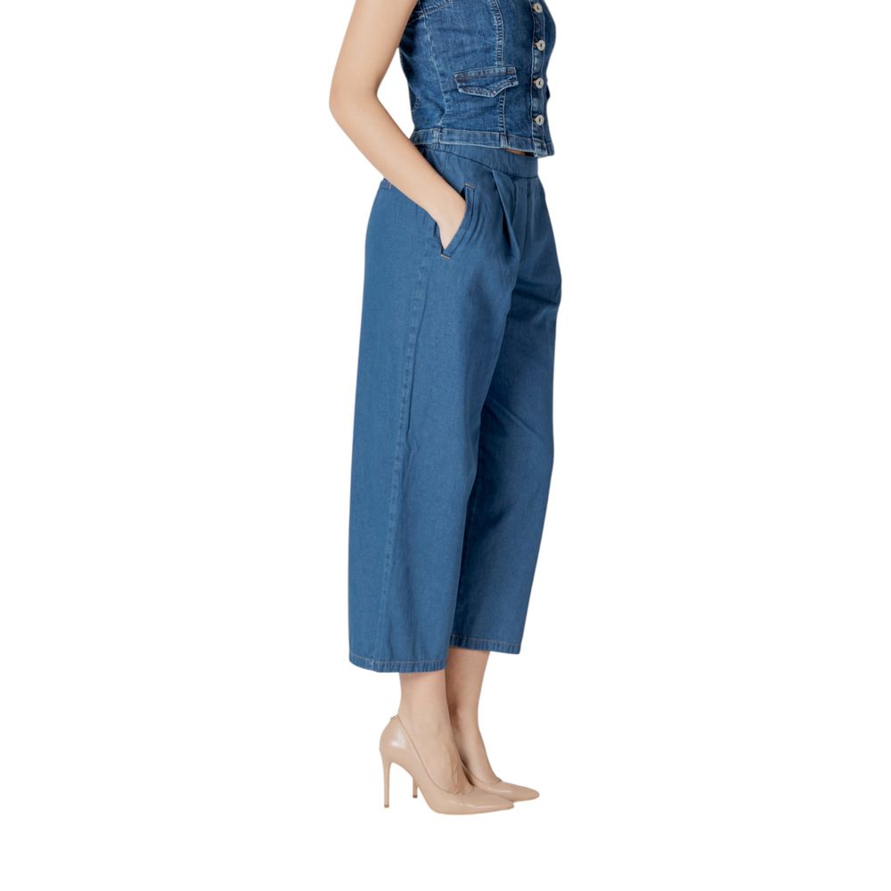 ICHI - Modern High-Rise Balloon Leg Cropped Jeans - Blue ICHI